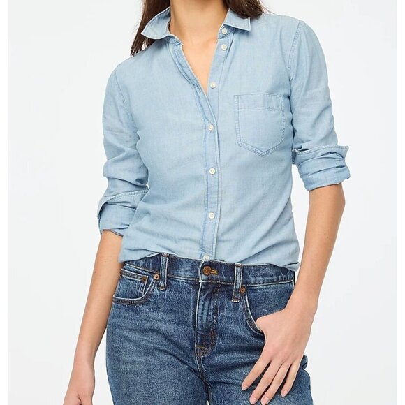 NWT J. Crew Factory Chambray Button Up Shirt Signature Fit Womens Size Small - Picture 1 of 10